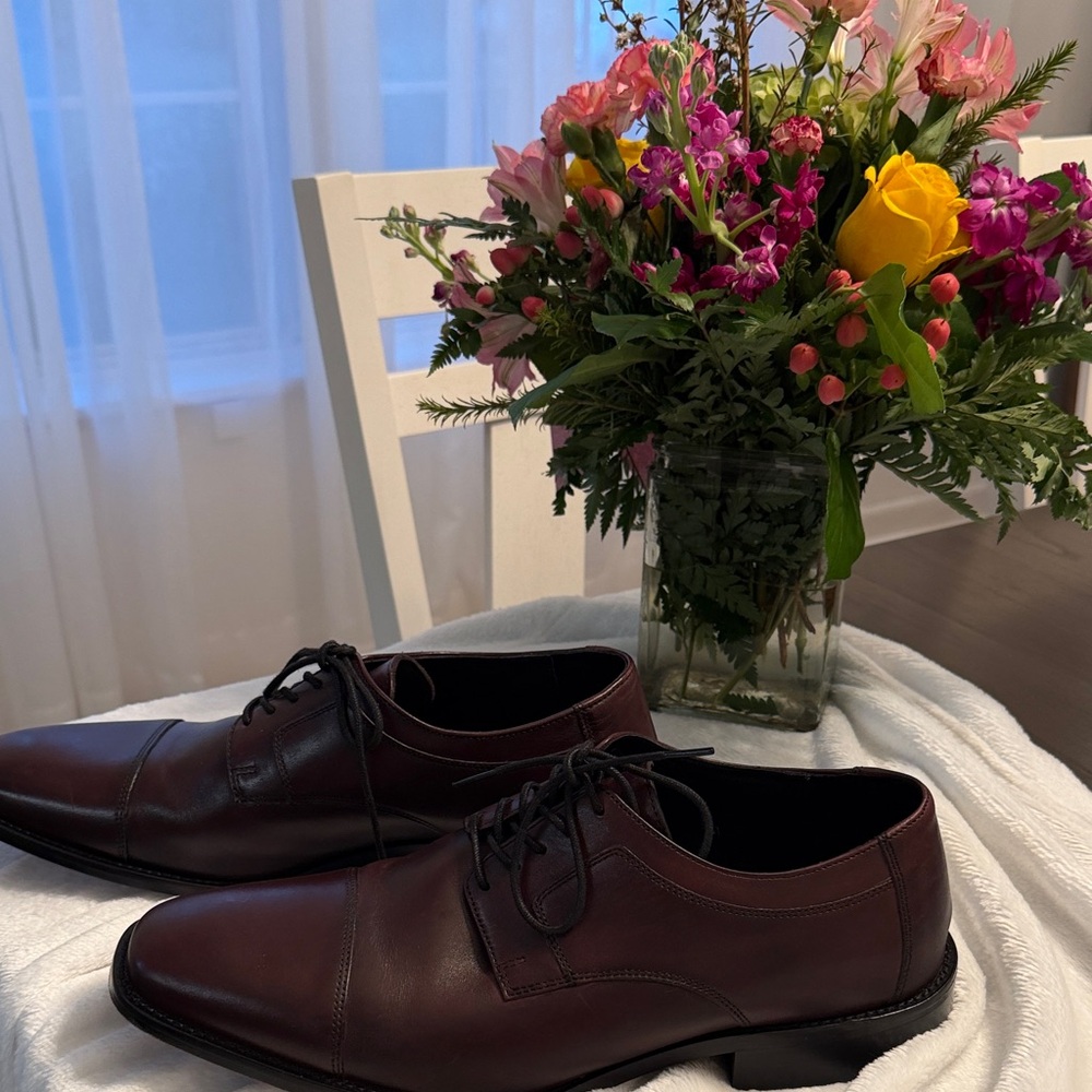 Johnson and Murphy Men's Brown Leather Oxfords